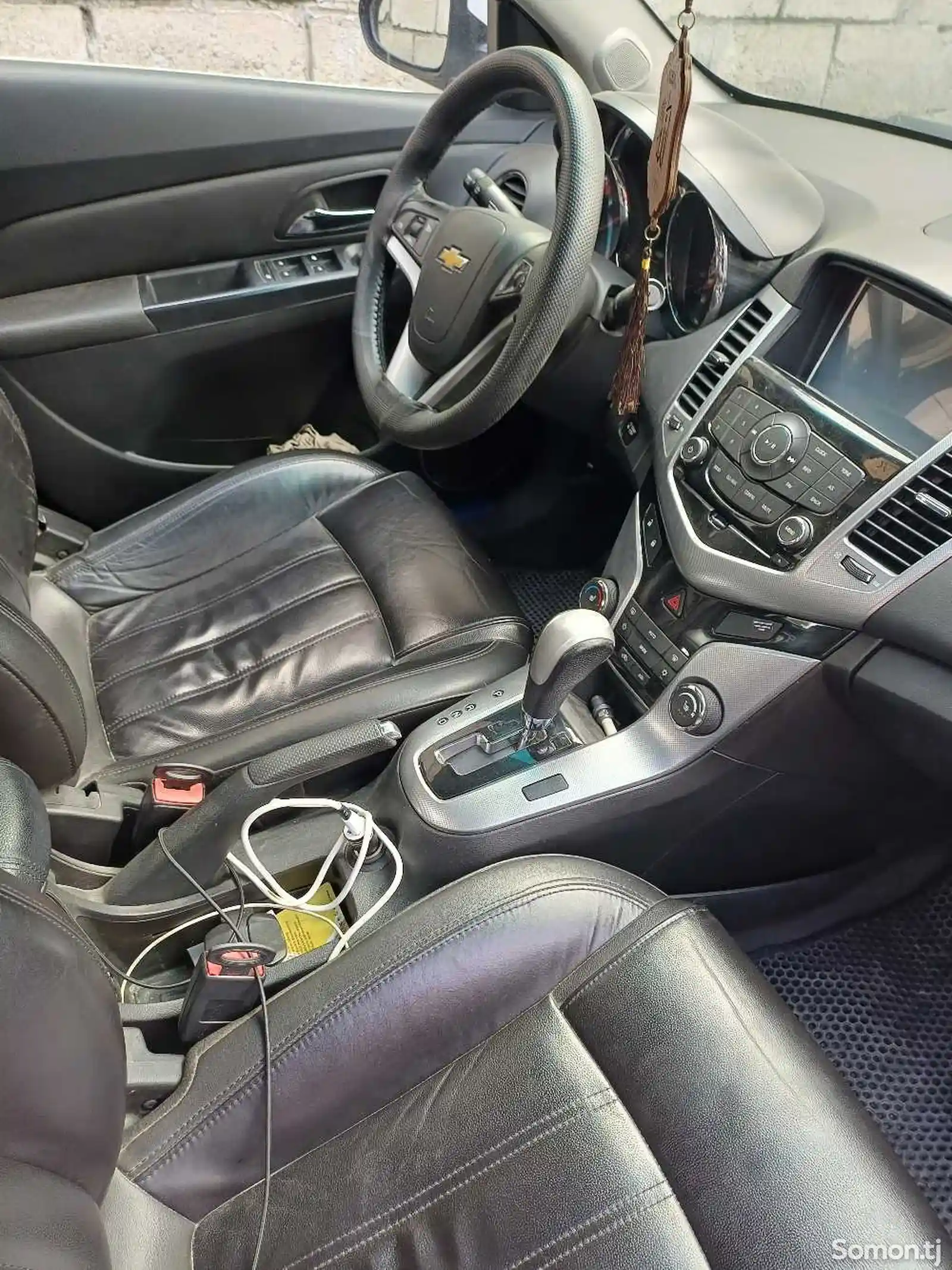 Chevrolet Cruze, 2011-3