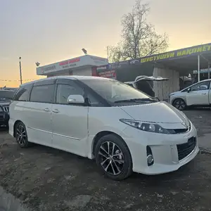 Toyota Estima, 2014