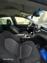 Toyota Camry, 2018-9