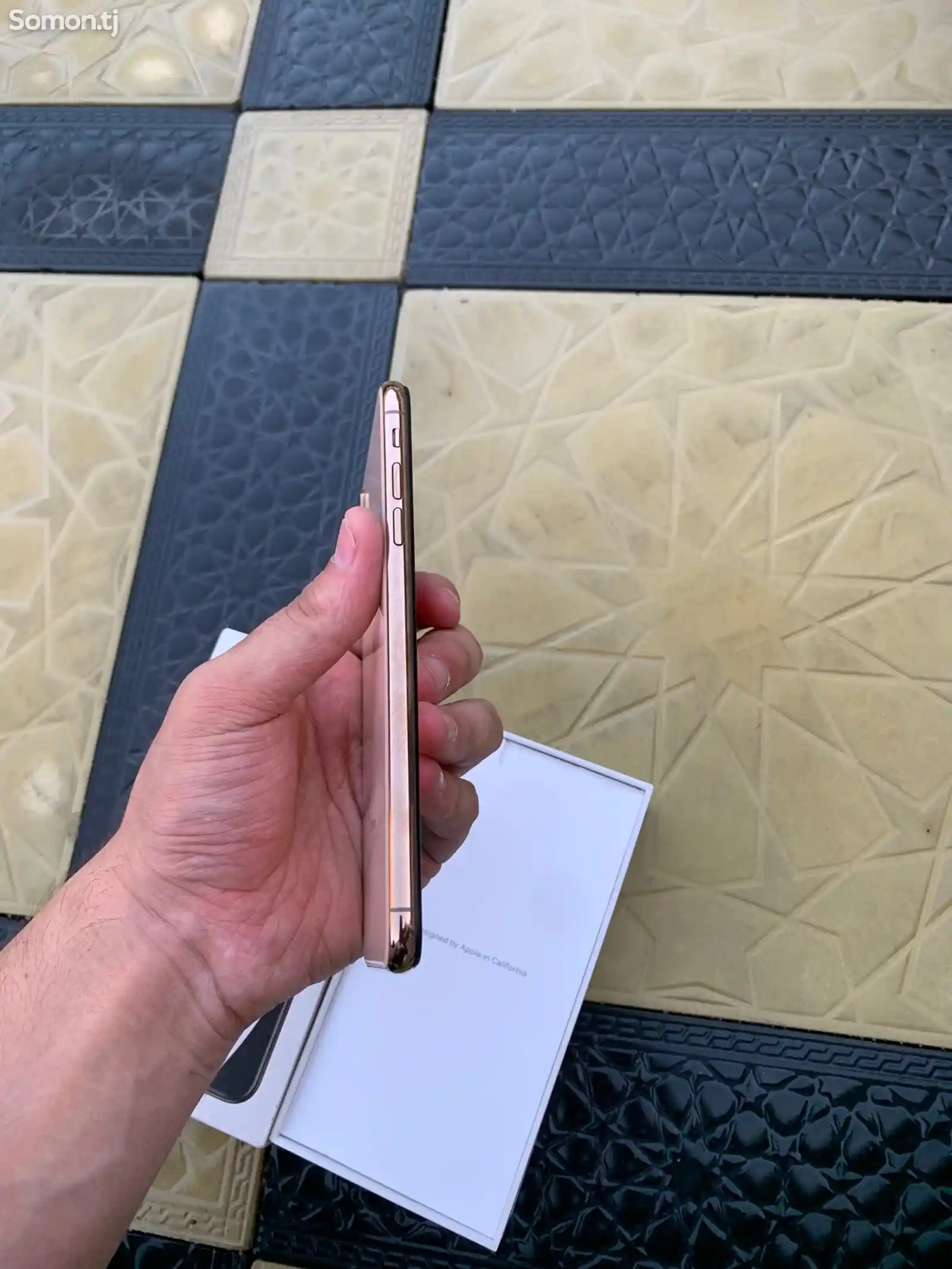 Apple iPhone Xs Max, 256 gb, Gold-6