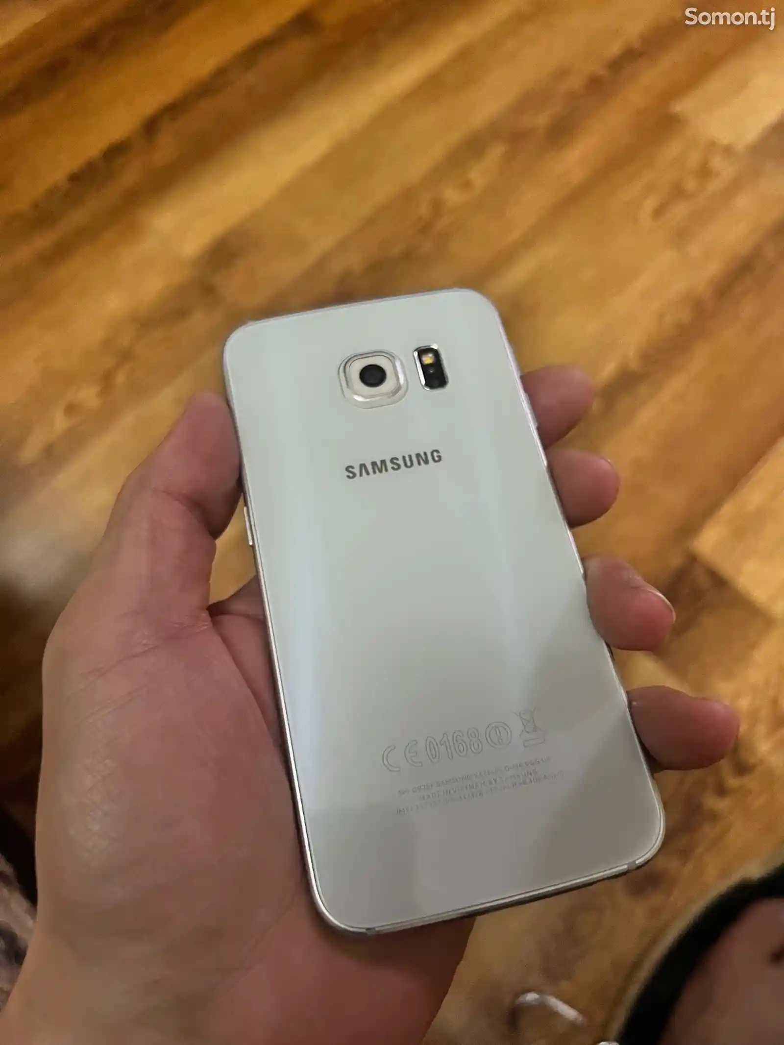 Samsung Galaxy S6 Edge-3