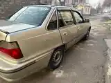 Daewoo Nexia, 1994-5