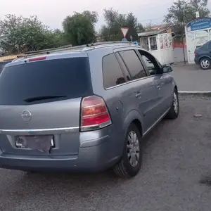 Opel Zafira, 2007