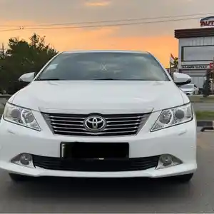 Toyota Camry, 2014