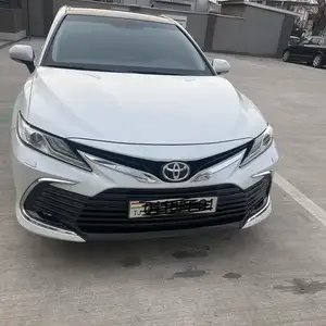 Toyota Camry, 2022