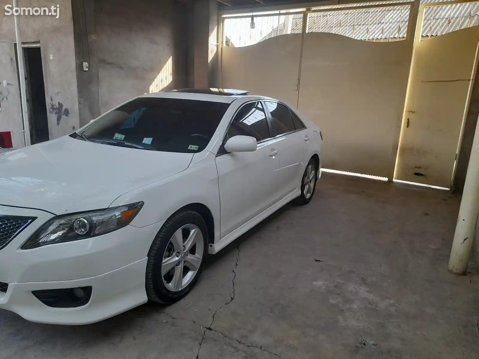 Toyota Camry, 2010-1