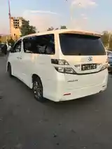 Toyota Vellfire, 2010-4