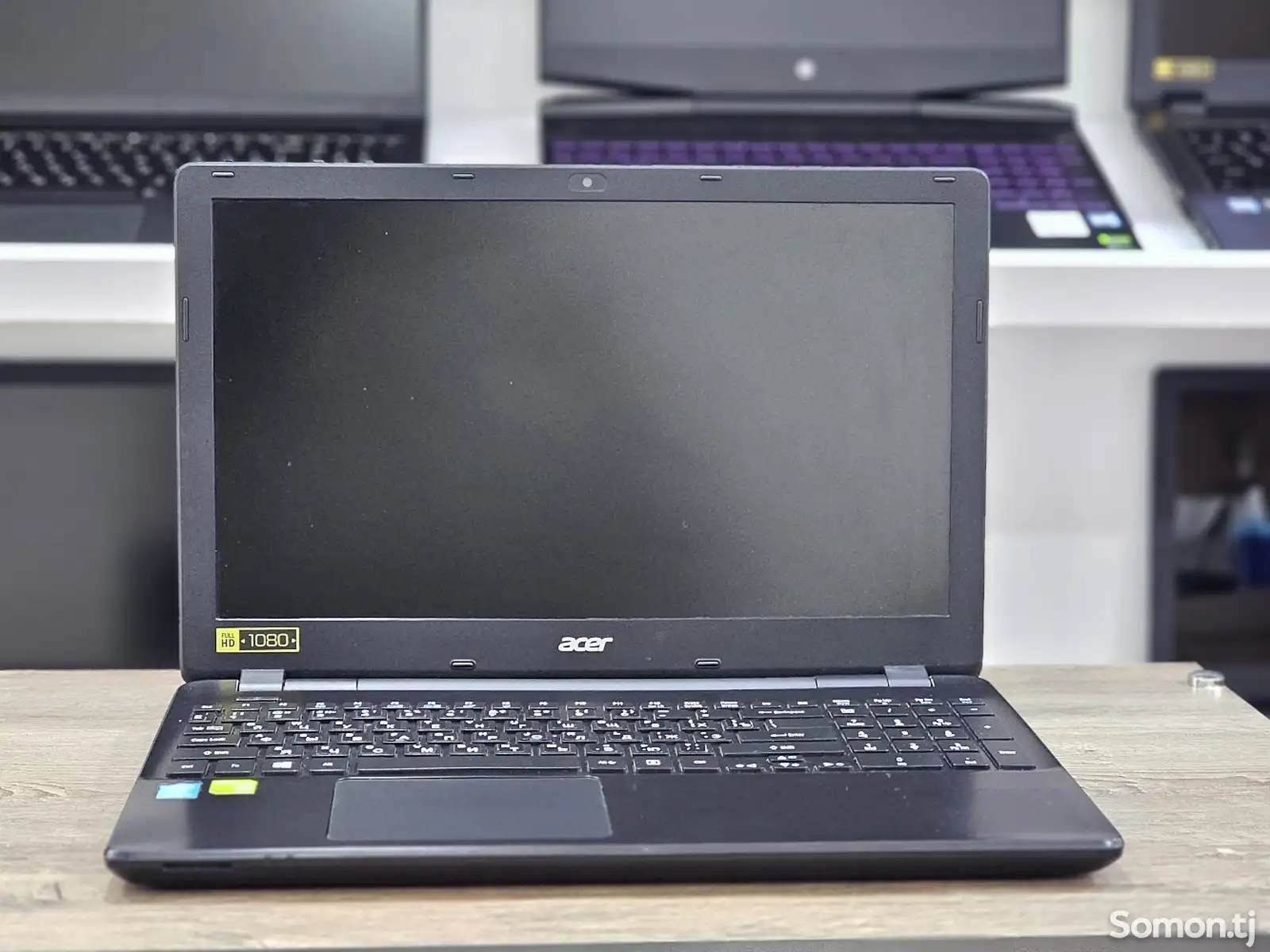 Ноутбук Acer 15.6 Full HD Core i7-4510U / 8GB / GT 820M / SSD 240GB-1