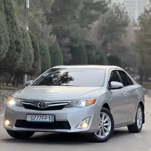 Toyota Camry, 2012