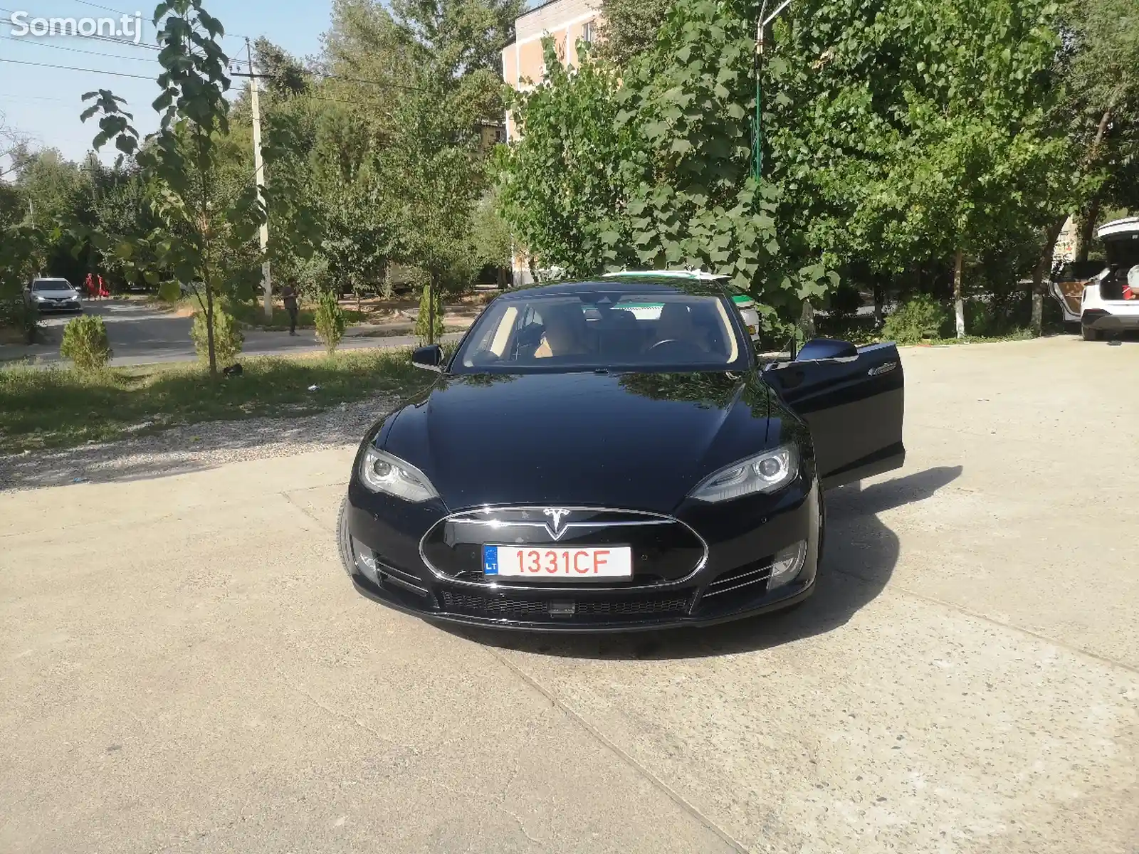 Tesla Model S, 2014-4