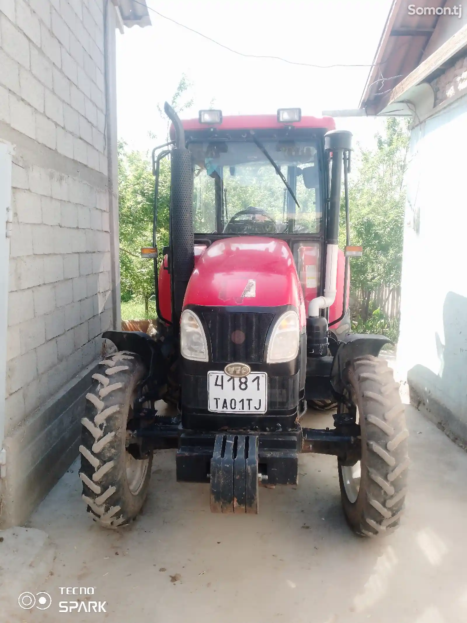 трактор YTA654-1