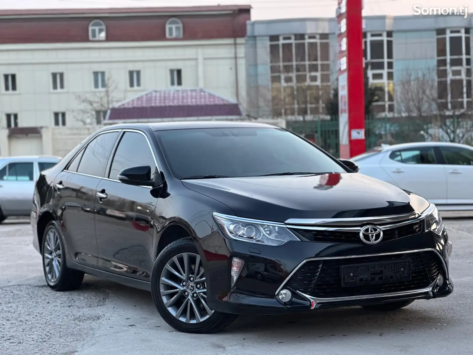 Toyota Camry, 2017-1