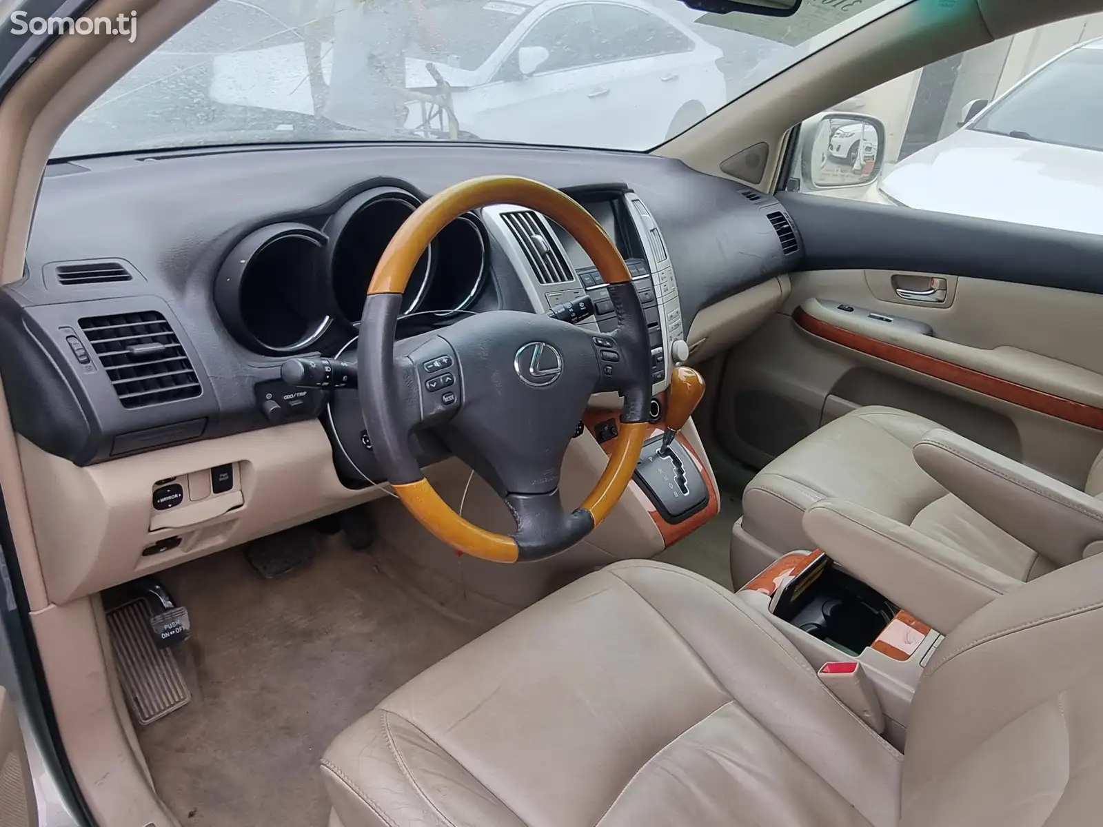 Lexus RX series, 2008-9