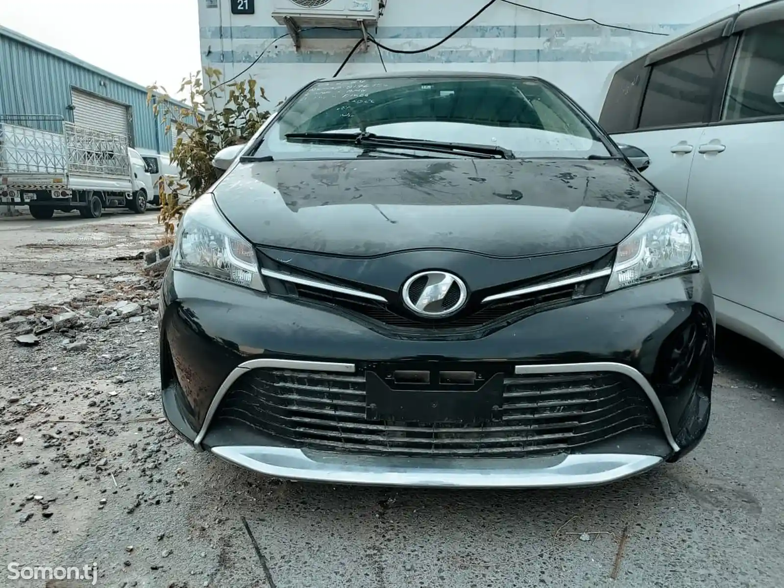 Toyota Vitz, 2015-1