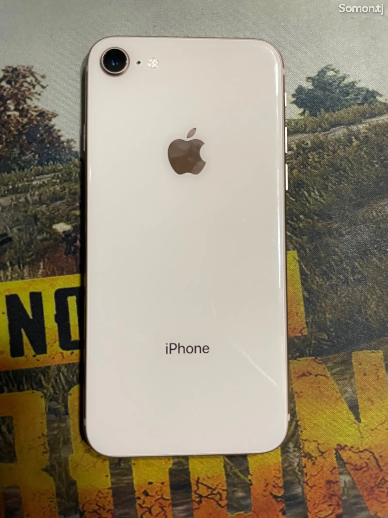 Apple iPhone 8, 64 gb, Gold-1