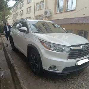 Toyota Highlander, 2016