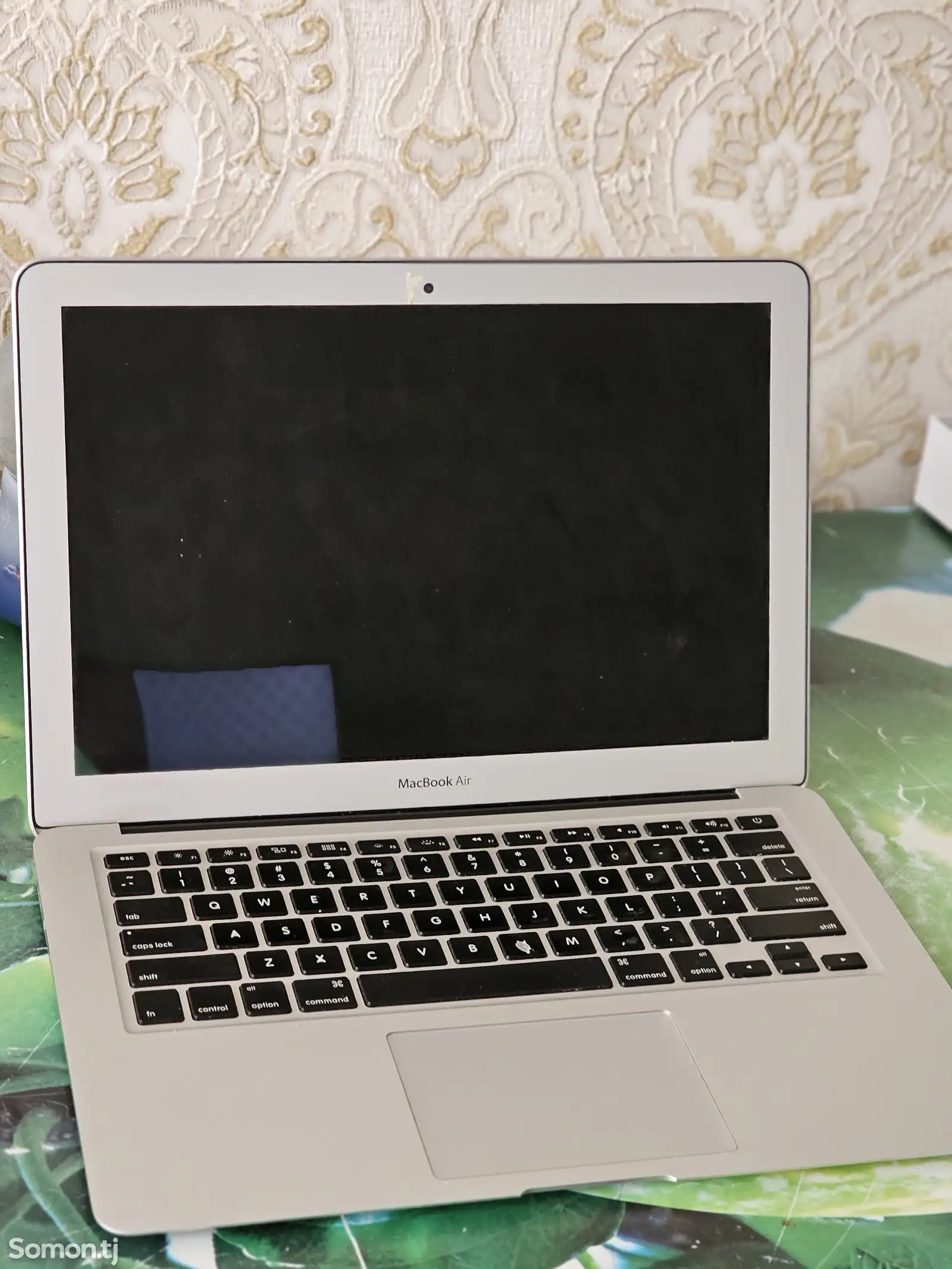 Ноутбук Macbook-1