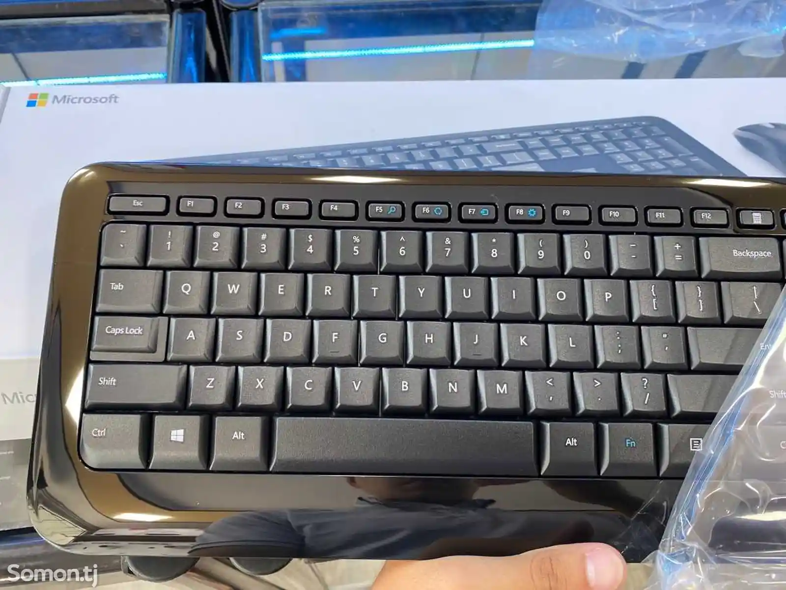 Беспроводная клавиатура с мышкой от Microsoft-3