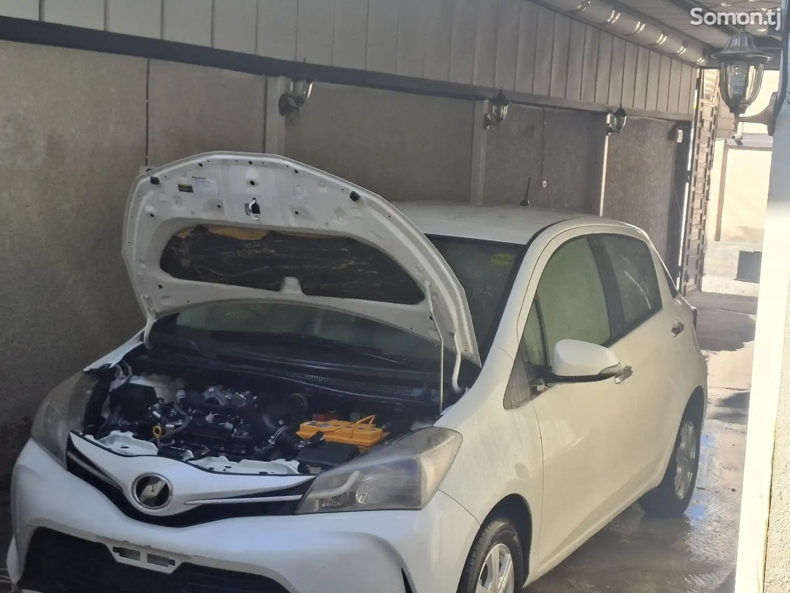 Toyota Vitz, 2016-1