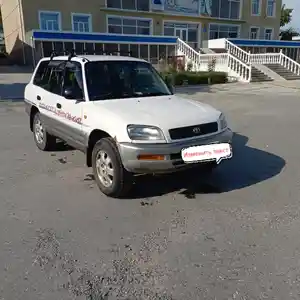 Toyota RAV 4, 1997