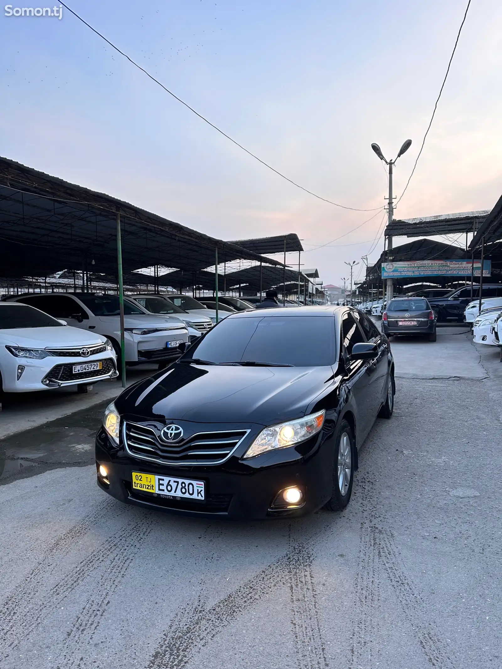 Toyota Camry, 2010-1