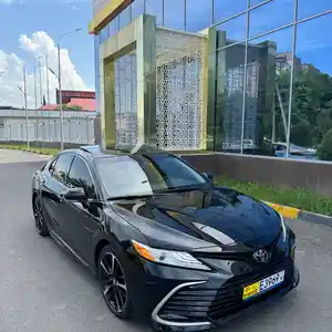 Toyota Camry, 2018