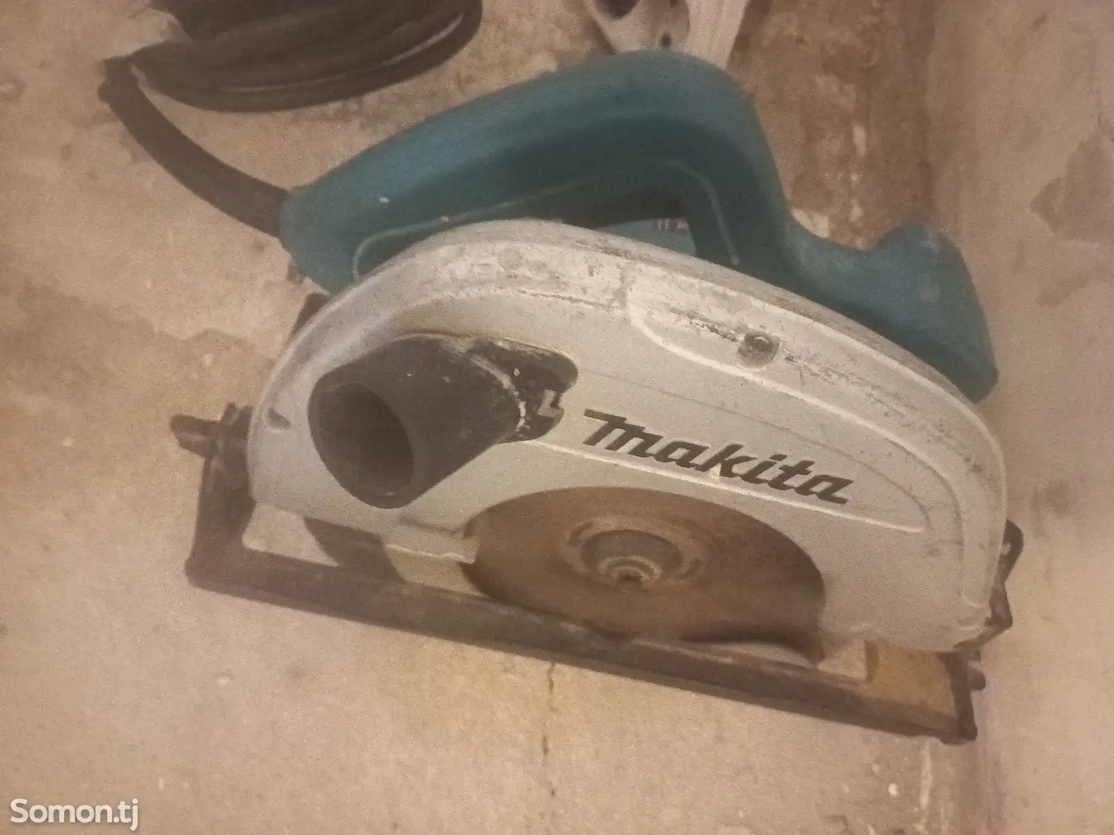 Церкулярка Makita Original 5704R-1