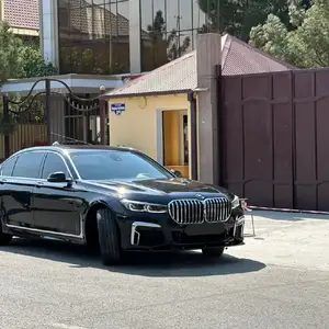 BMW 7 series, 2012