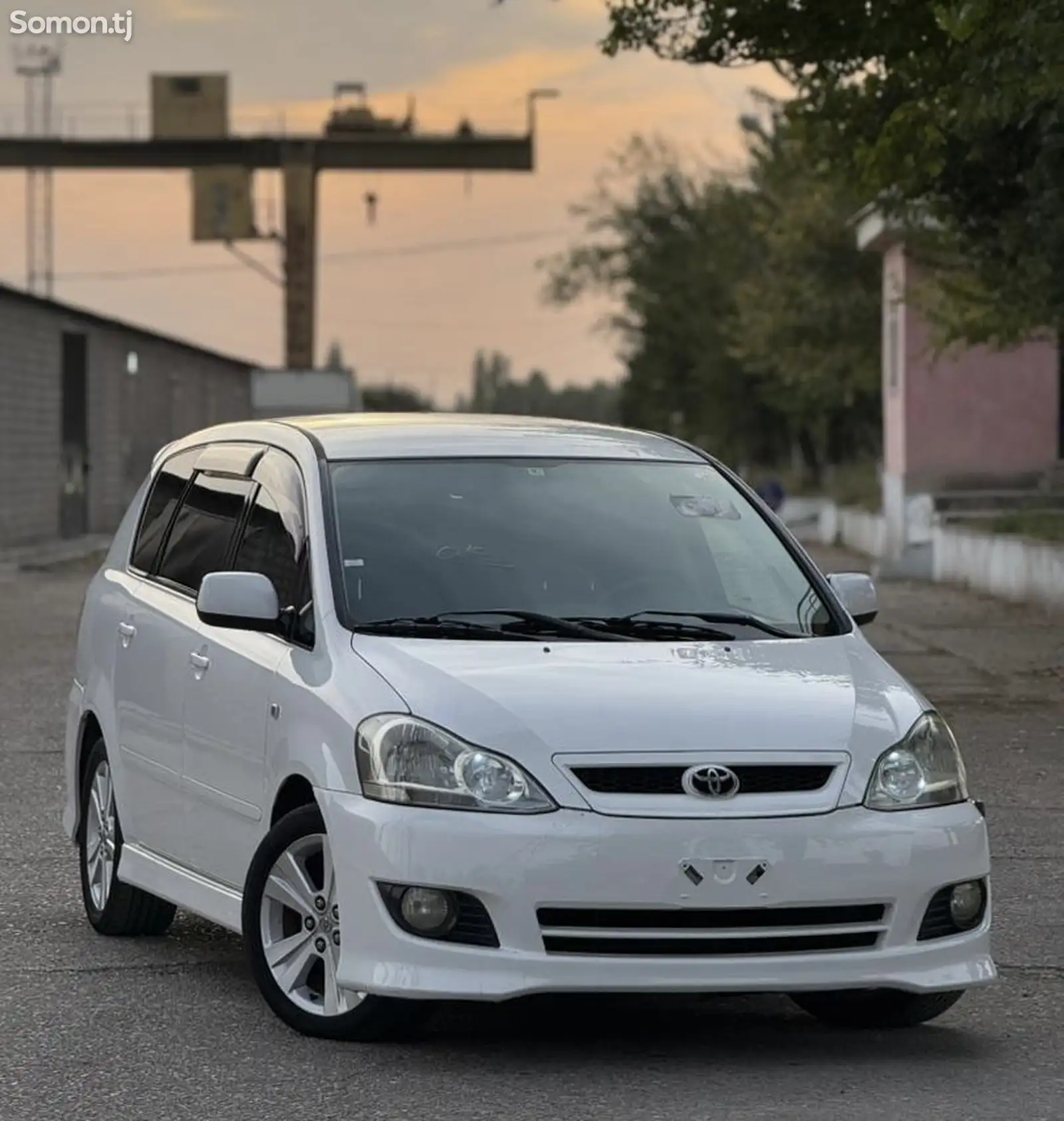 Toyota Ipsum, 2009-1