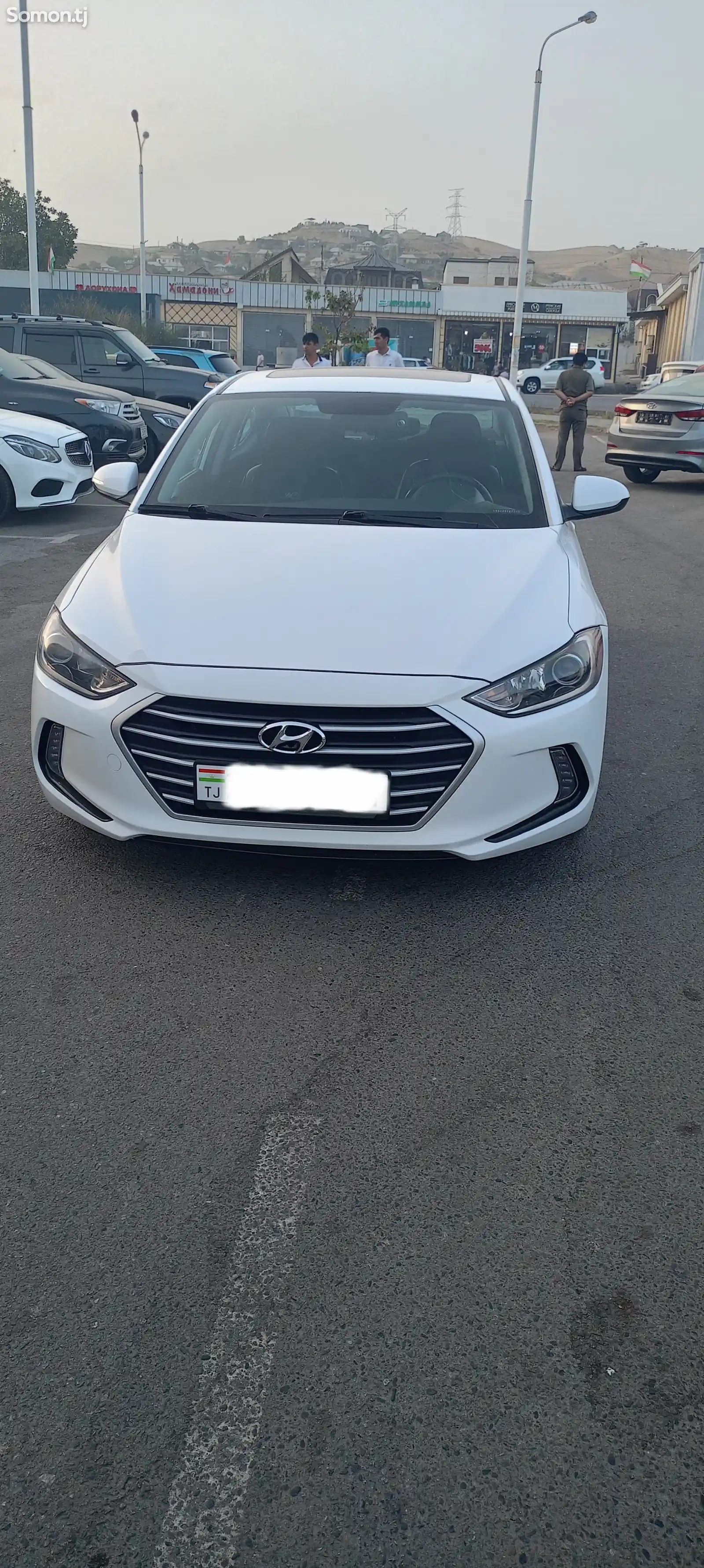 Hyundai Elantra, 2018-1