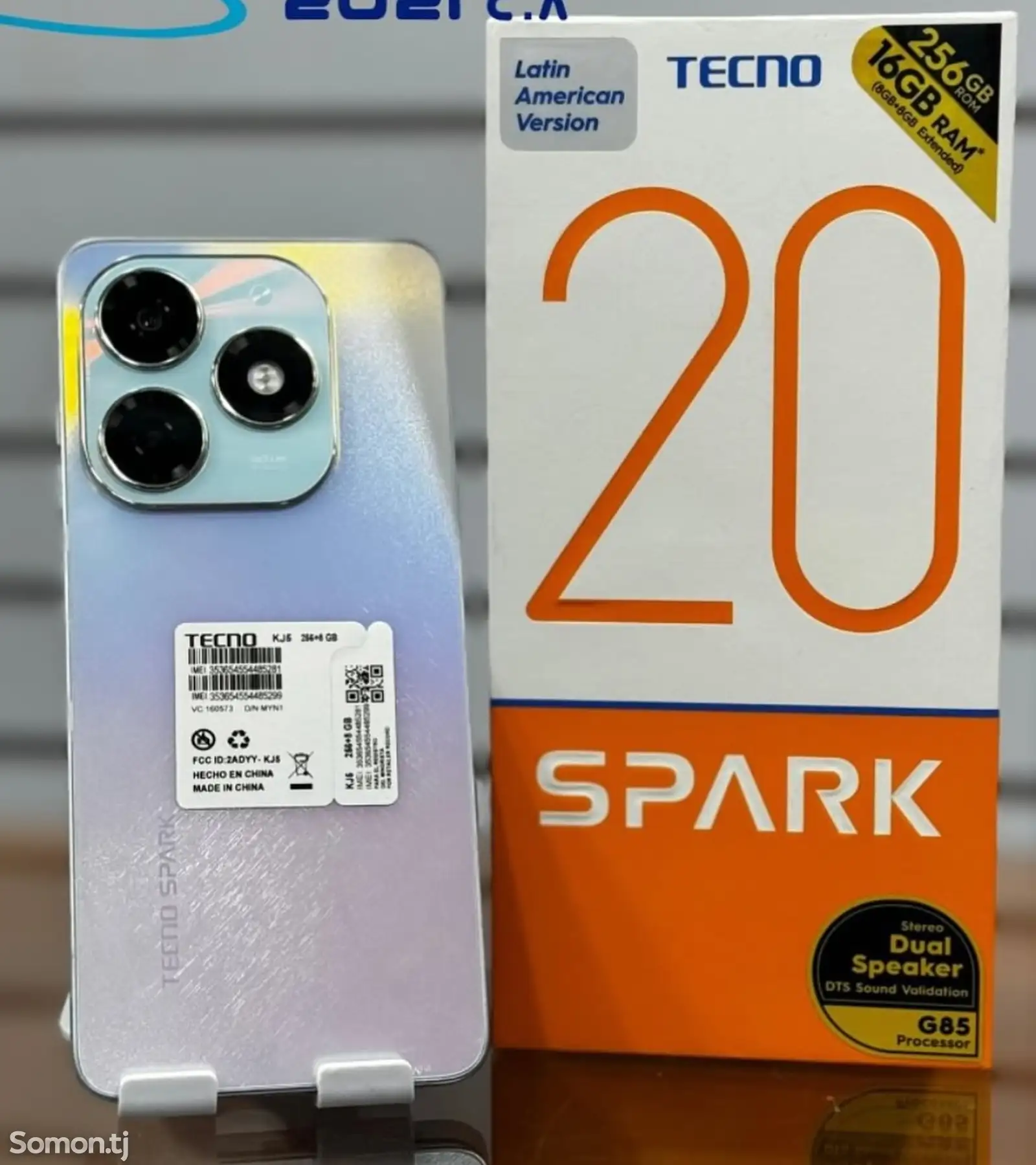 Tecno Spark 20 16/128Gb white-1