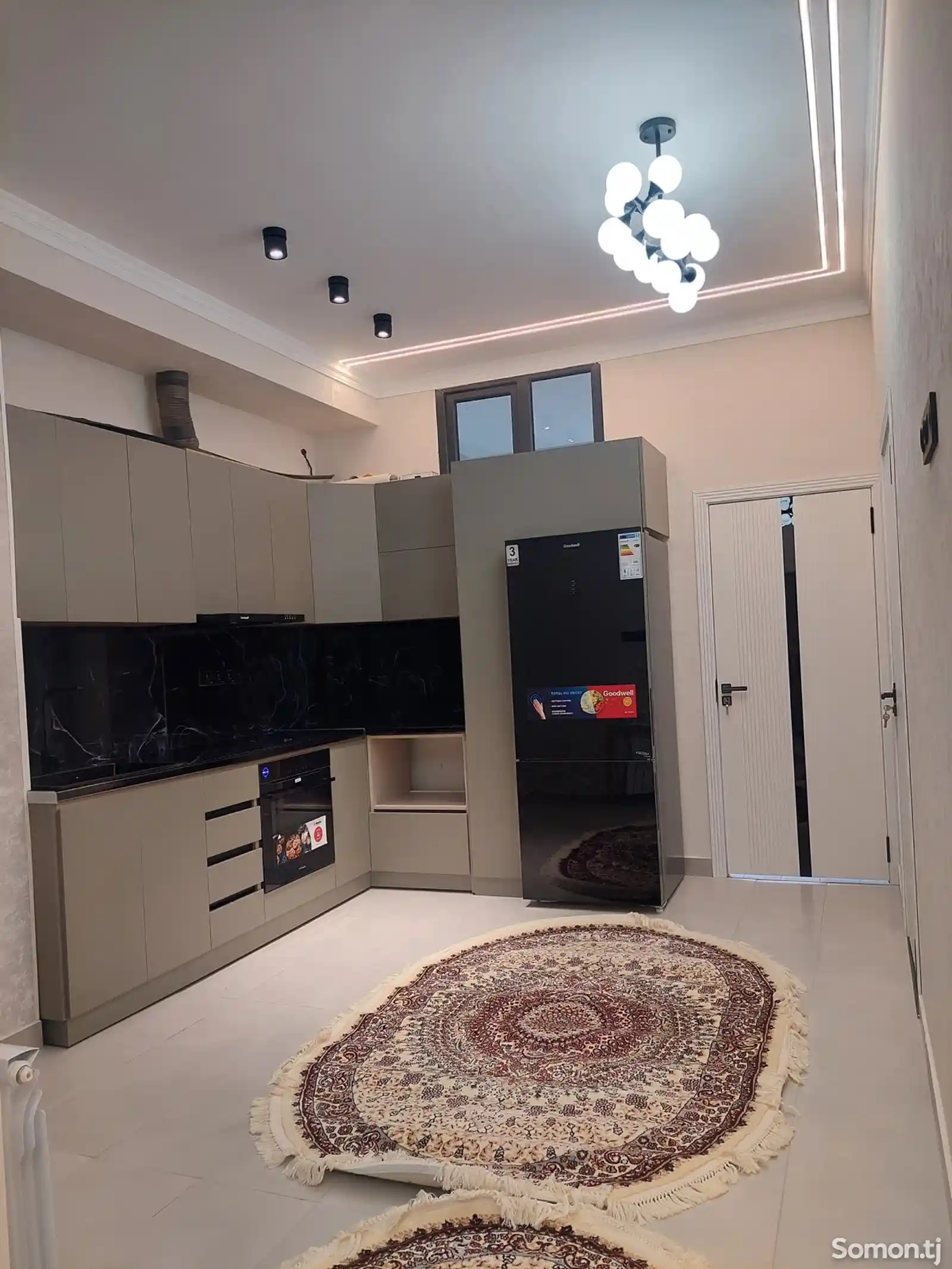 3-комн. квартира, 11 этаж, 90м², Овир-3