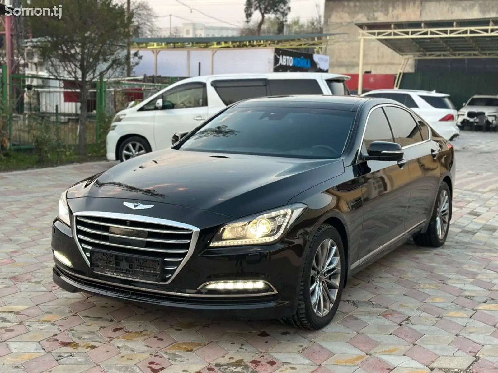 Hyundai Genesis, 2016-1