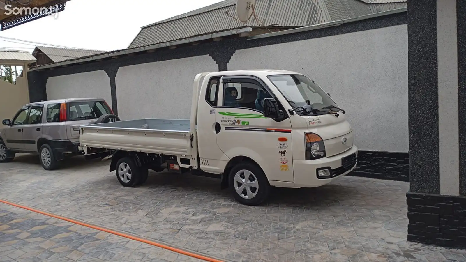 Бортовой автомобиль Hyundai Porter, 2014-1