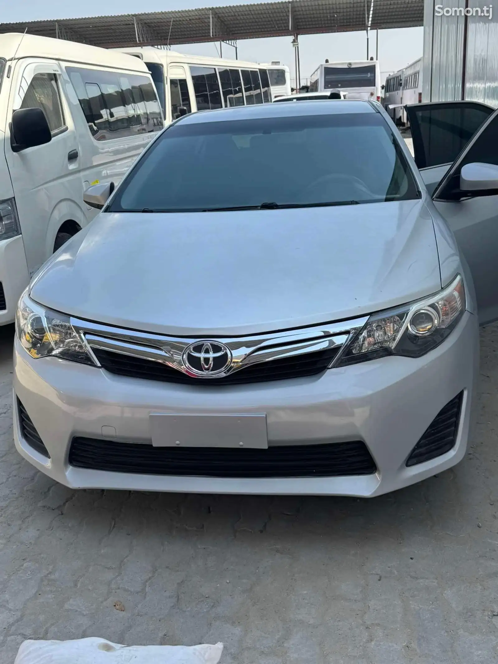 Toyota Camry, 2015-1