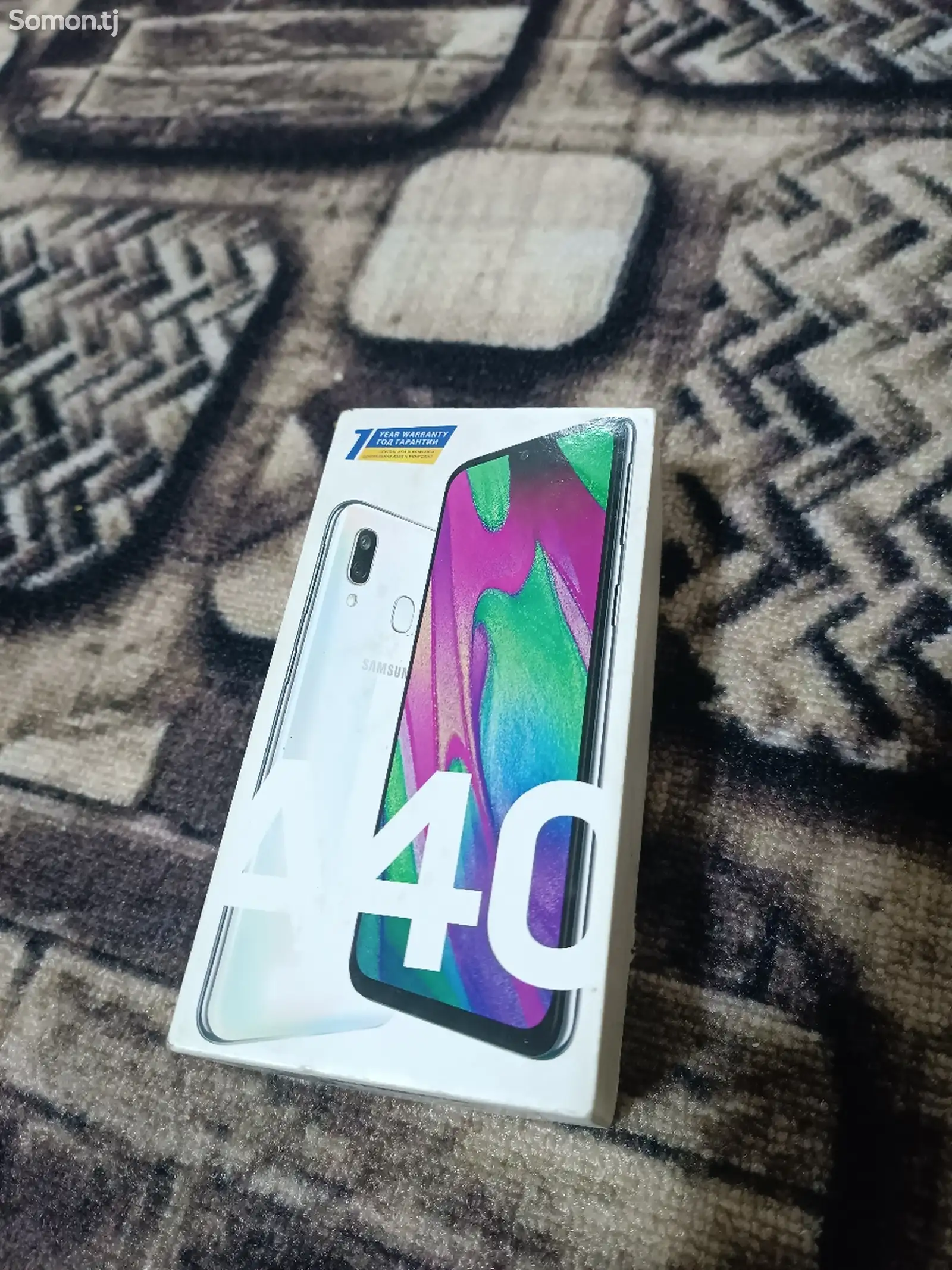 Samsung Galaxy A40-1