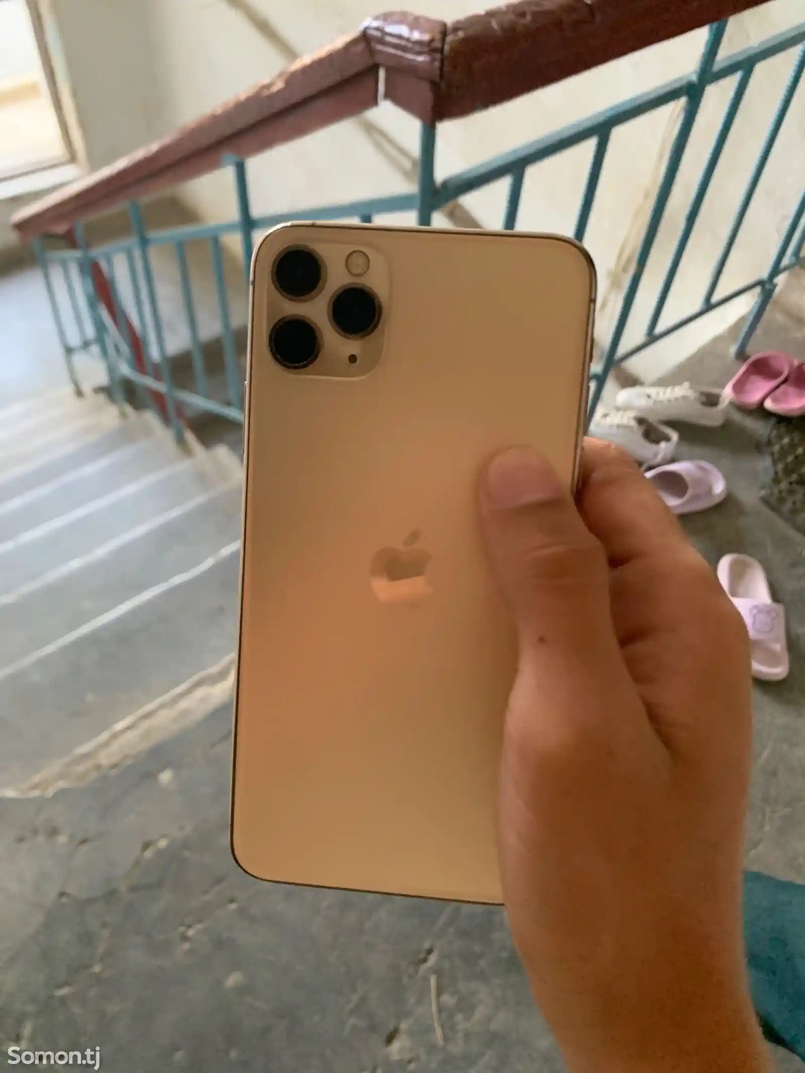 Apple iPhone 11 Pro Max, 256 gb, Gold-3