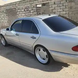 Mercedes-Benz E class, 1999