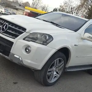 Mercedes-Benz ML class, 2011