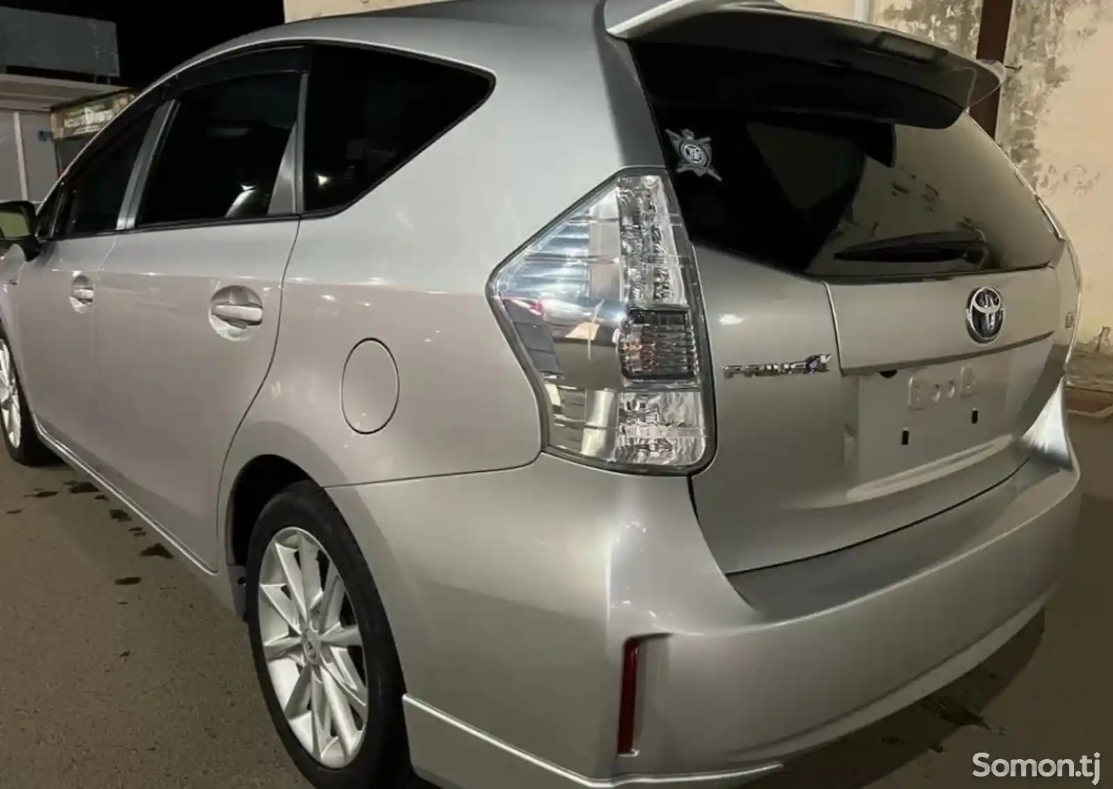 Toyota Prius, 2012-10