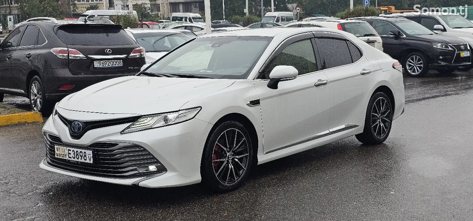 Toyota Camry, 2018-1