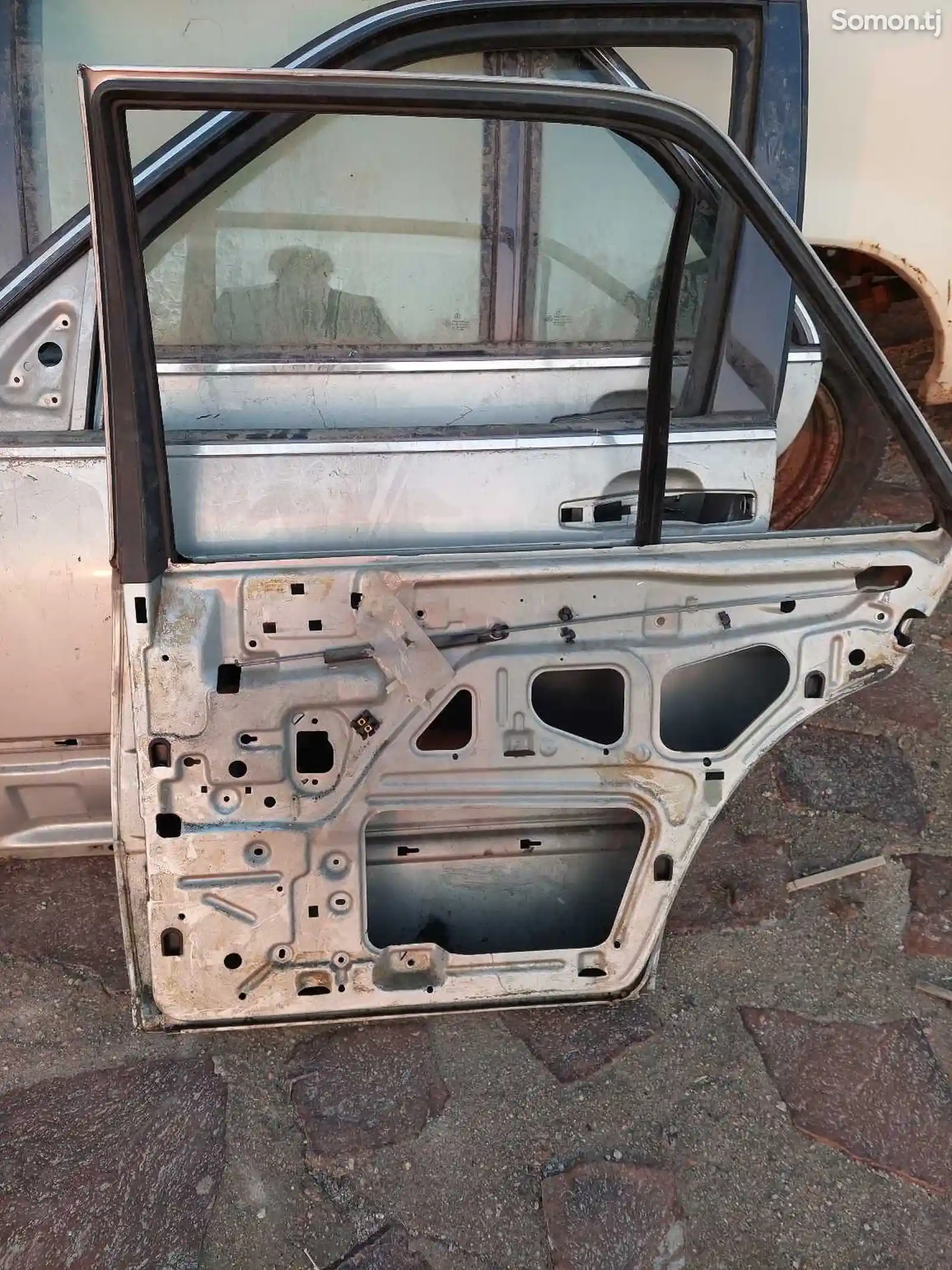 Комплект двери на Mercedes Benz-2