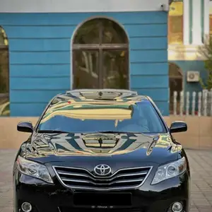 Toyota Camry, 2011