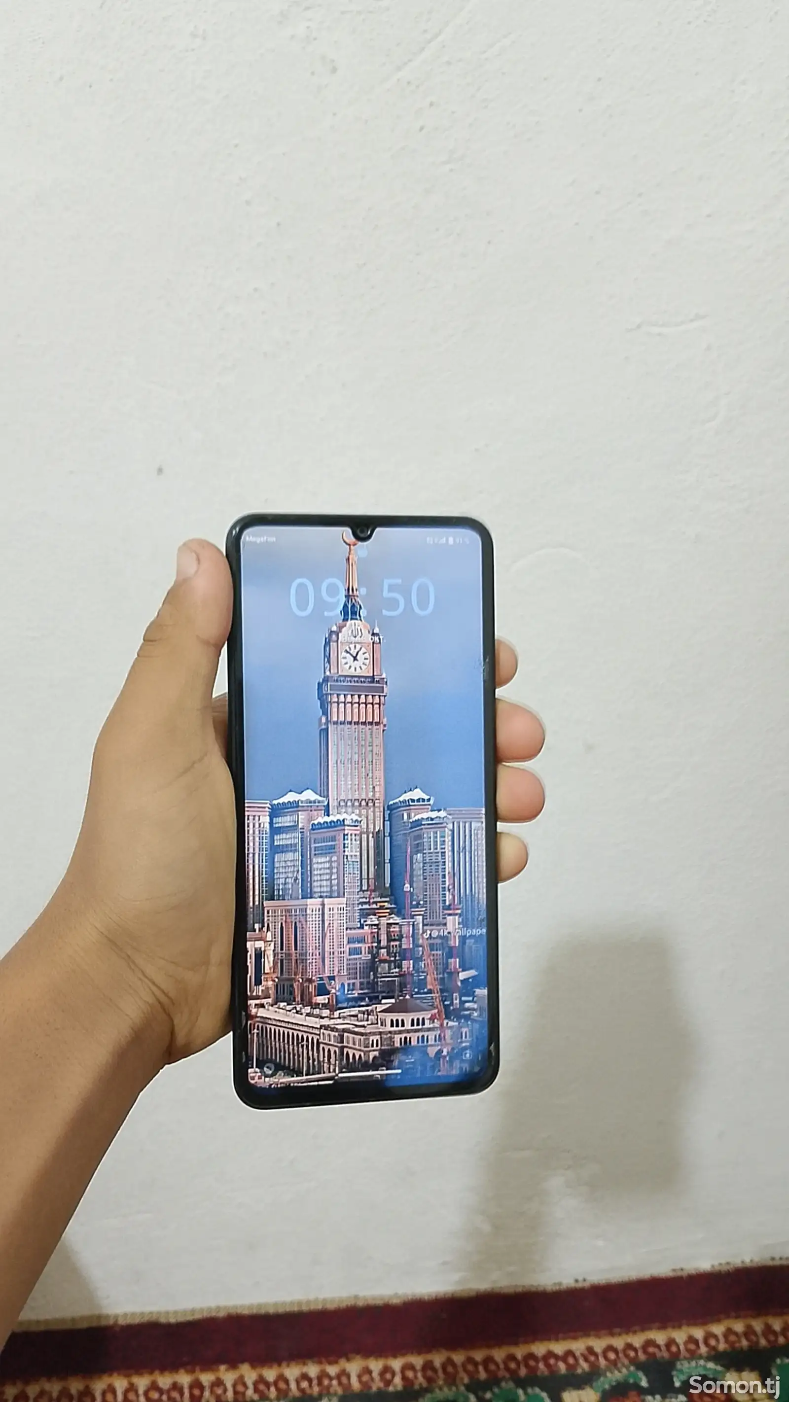 Телефон Realme-1