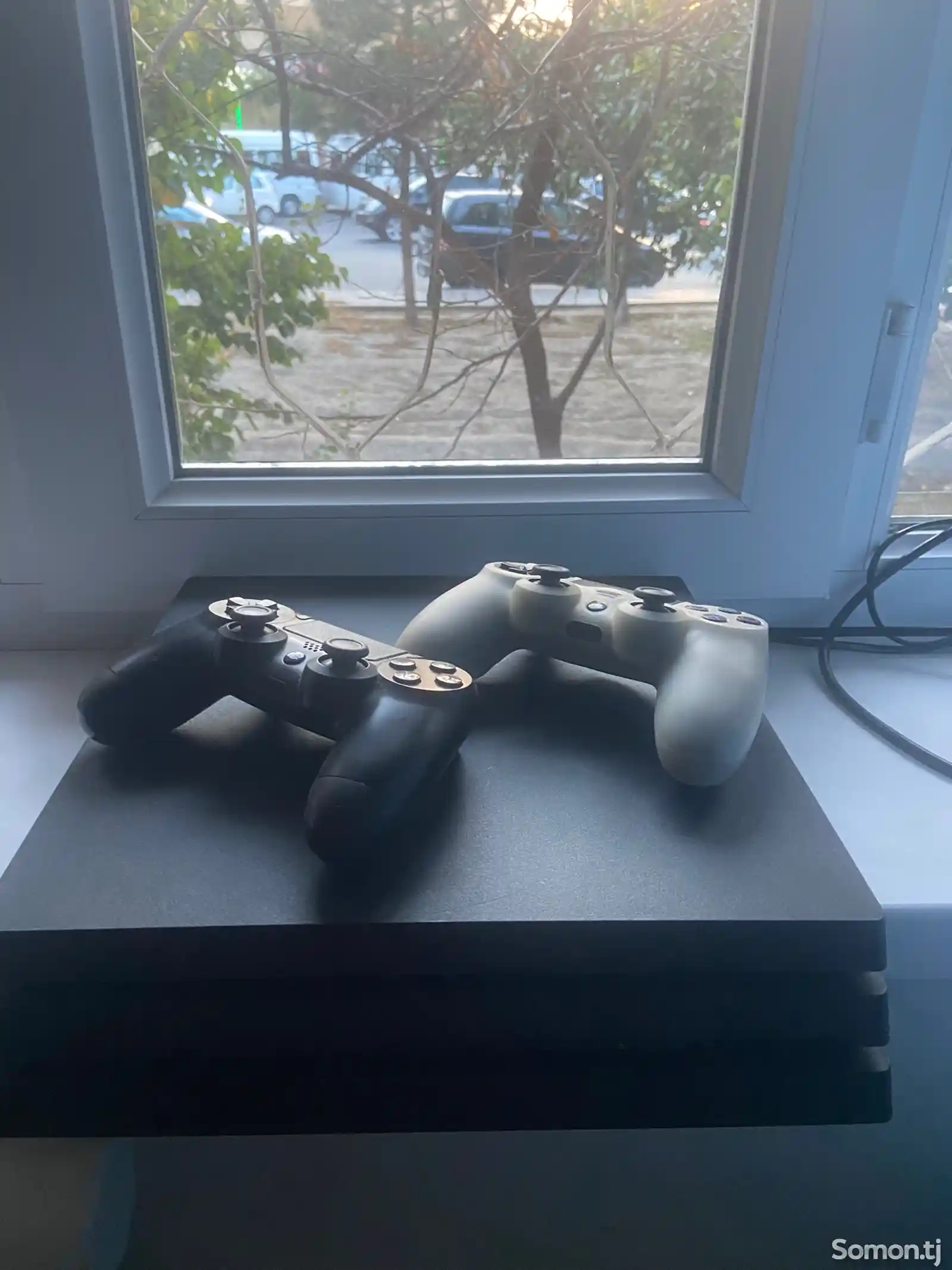 Игровая приставка playstation 4pro-1