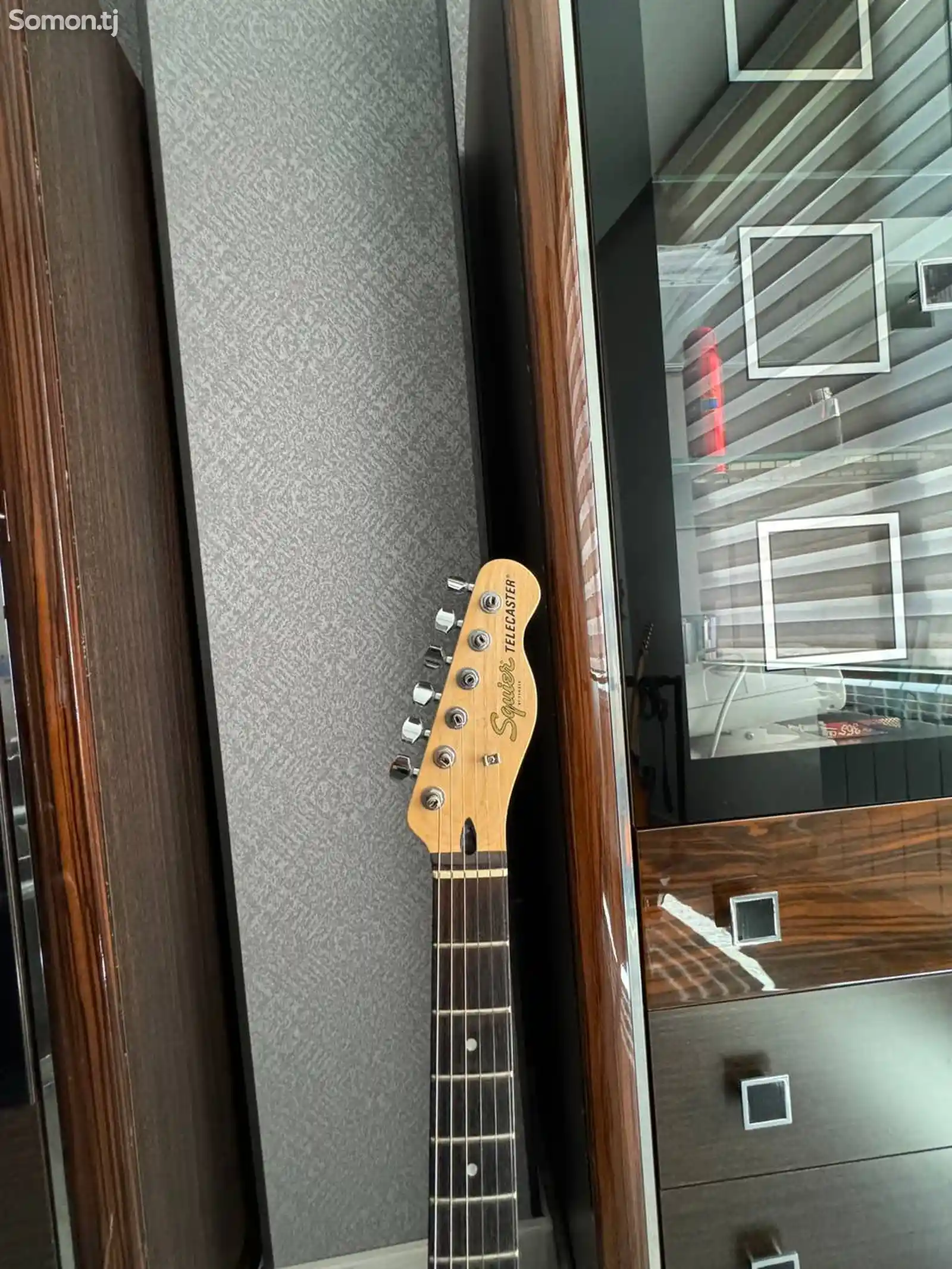 Гитара Fender Squire-2