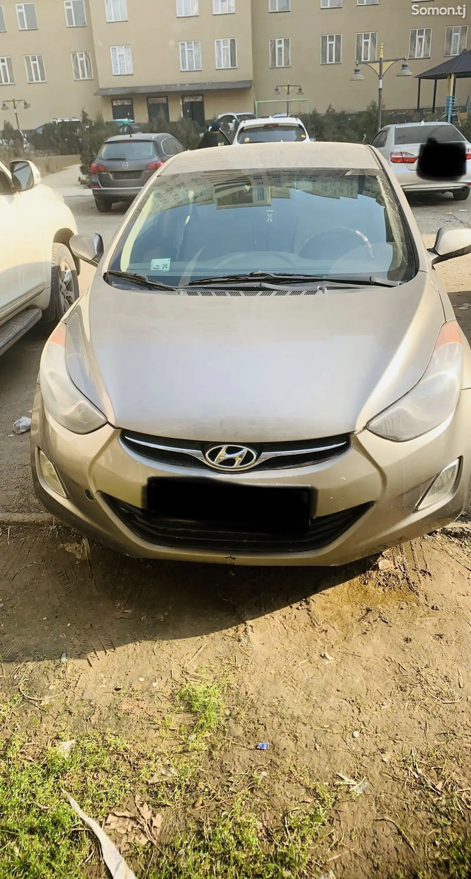 Hyundai Elantra, 2011