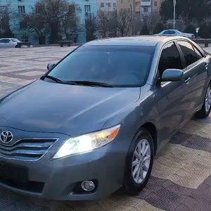 Toyota Camry, 2011