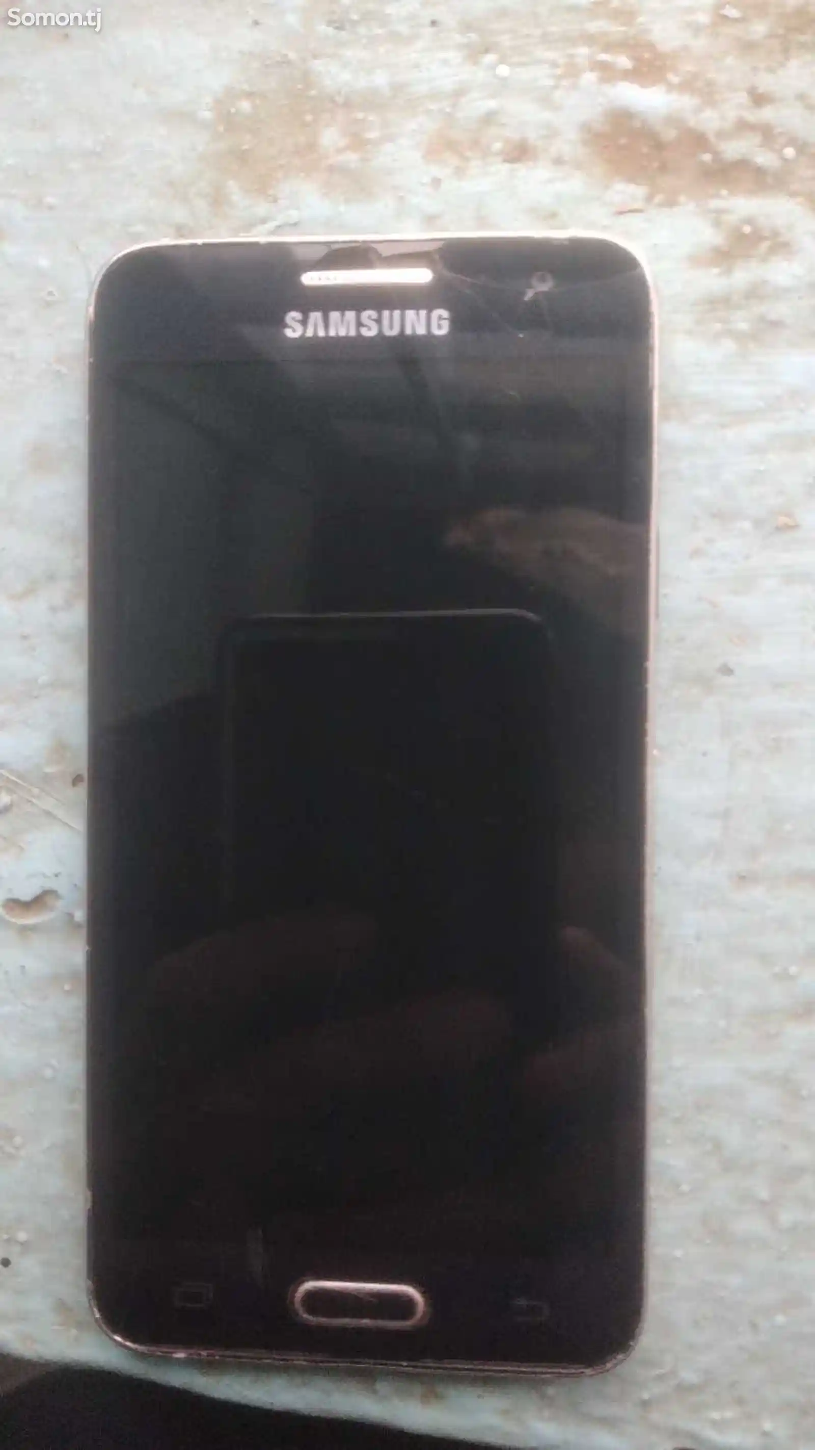 Samsung Galaxy A3, 2015-2