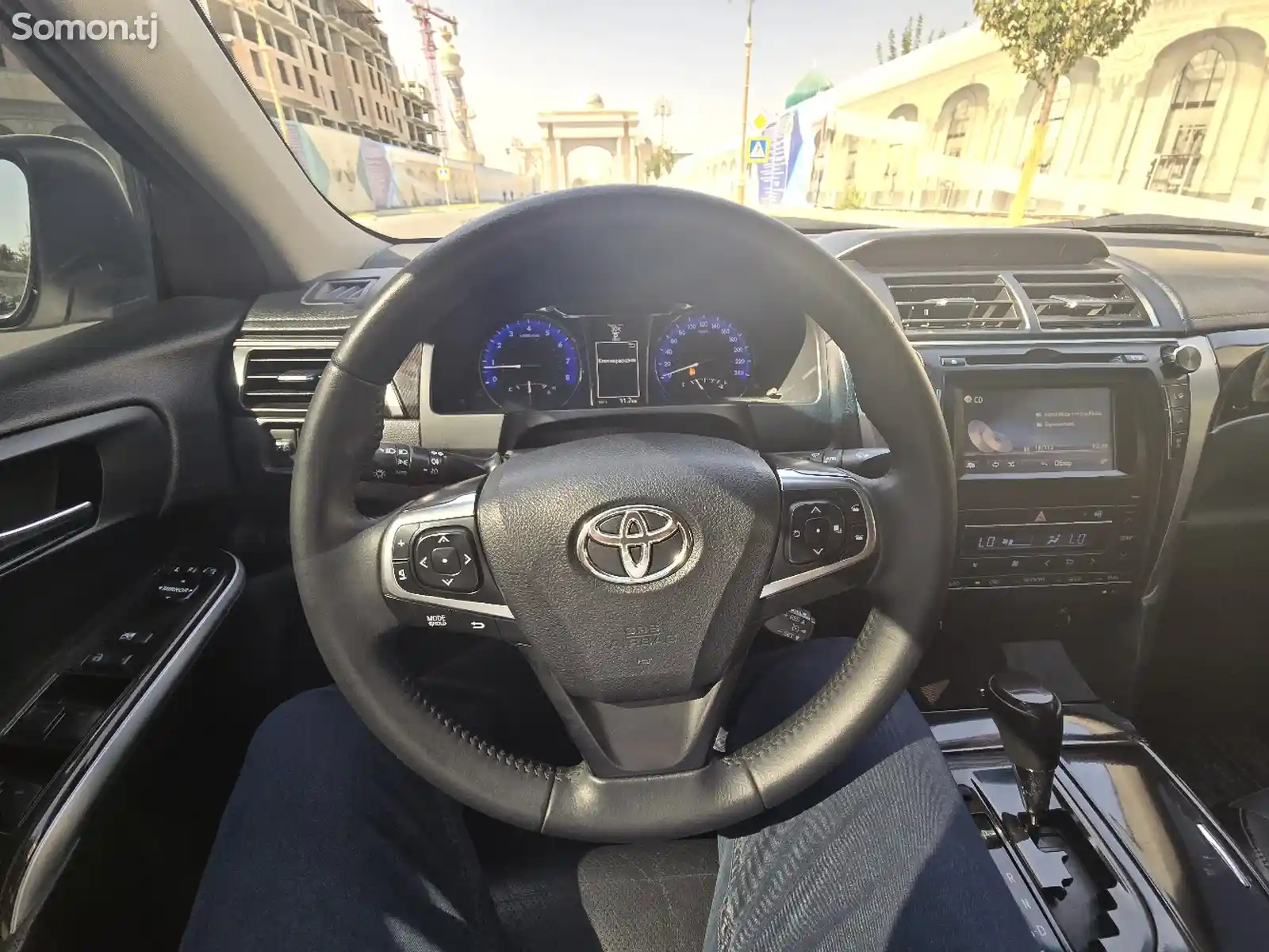 Toyota Camry, 2015-10